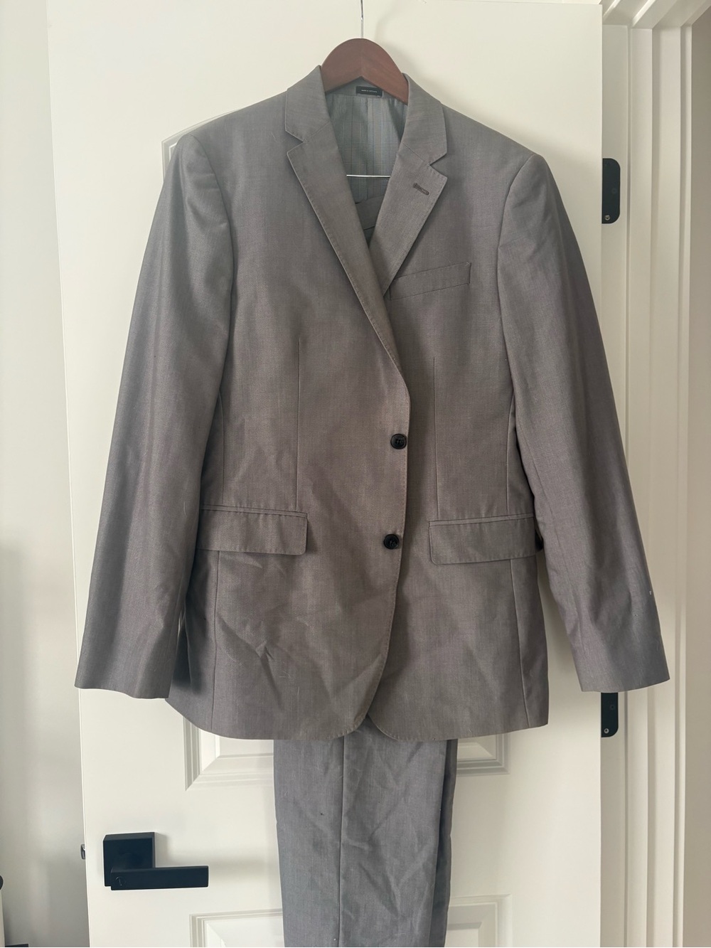 jf j.ferrar Men's Light Gray Two-Button Suit Jacket